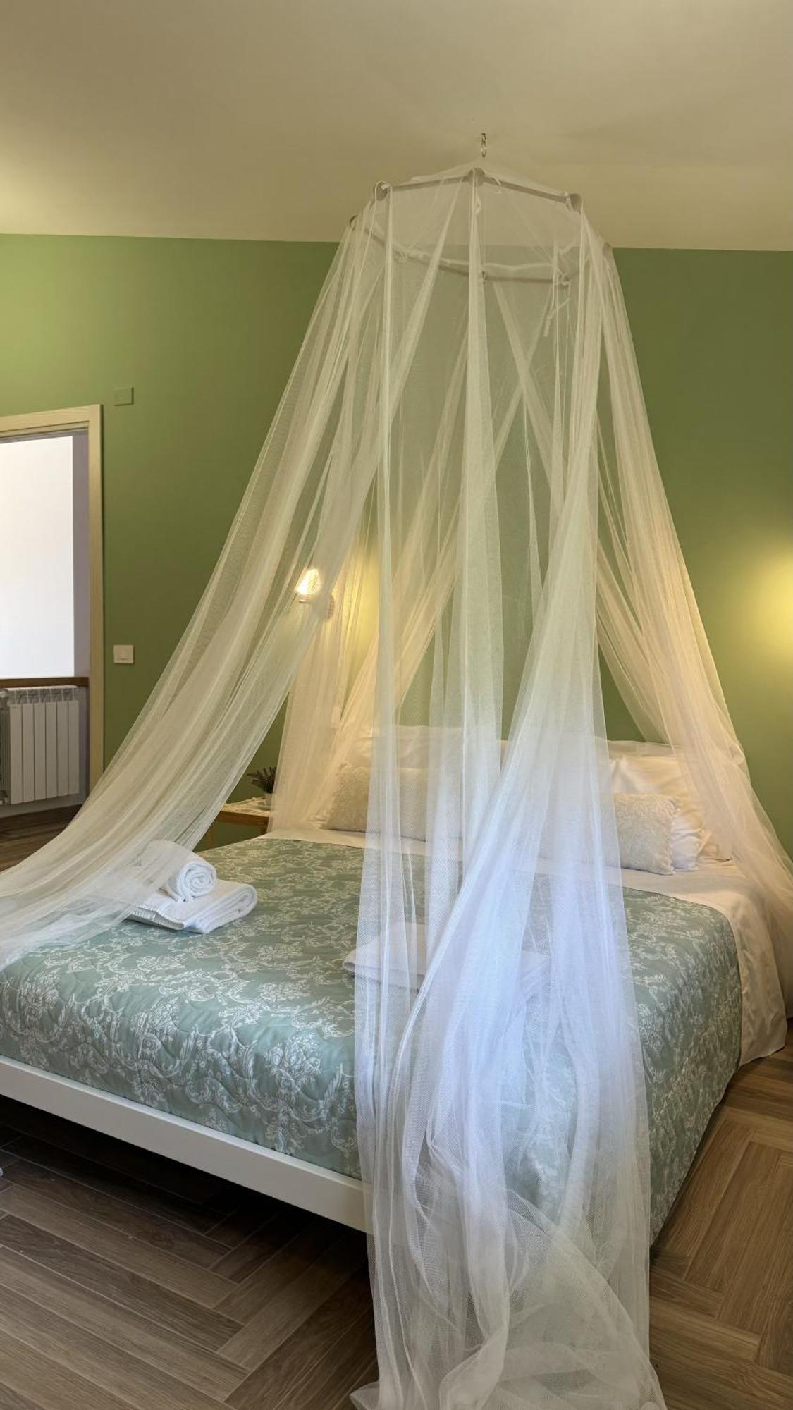 Villa C Luxury Estate SantʼAntonio Abate Chambre photo